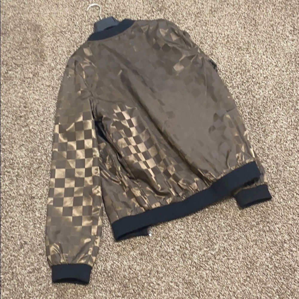 Custom LV